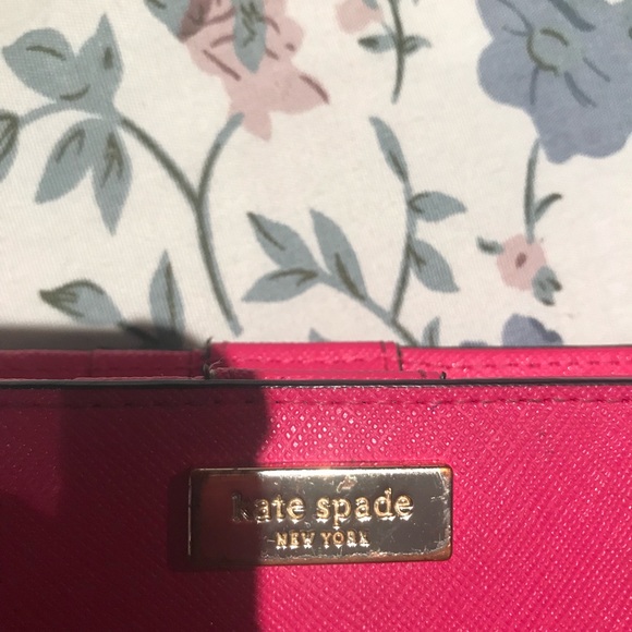 Kate Spade Wallet - Picture 2 of 8